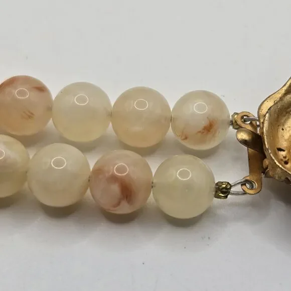 Vintage 2 Strand Choker Necklace Honey Yellow Lucite Beads Gold-Tone Rose Clasp - Picture 4 of 10